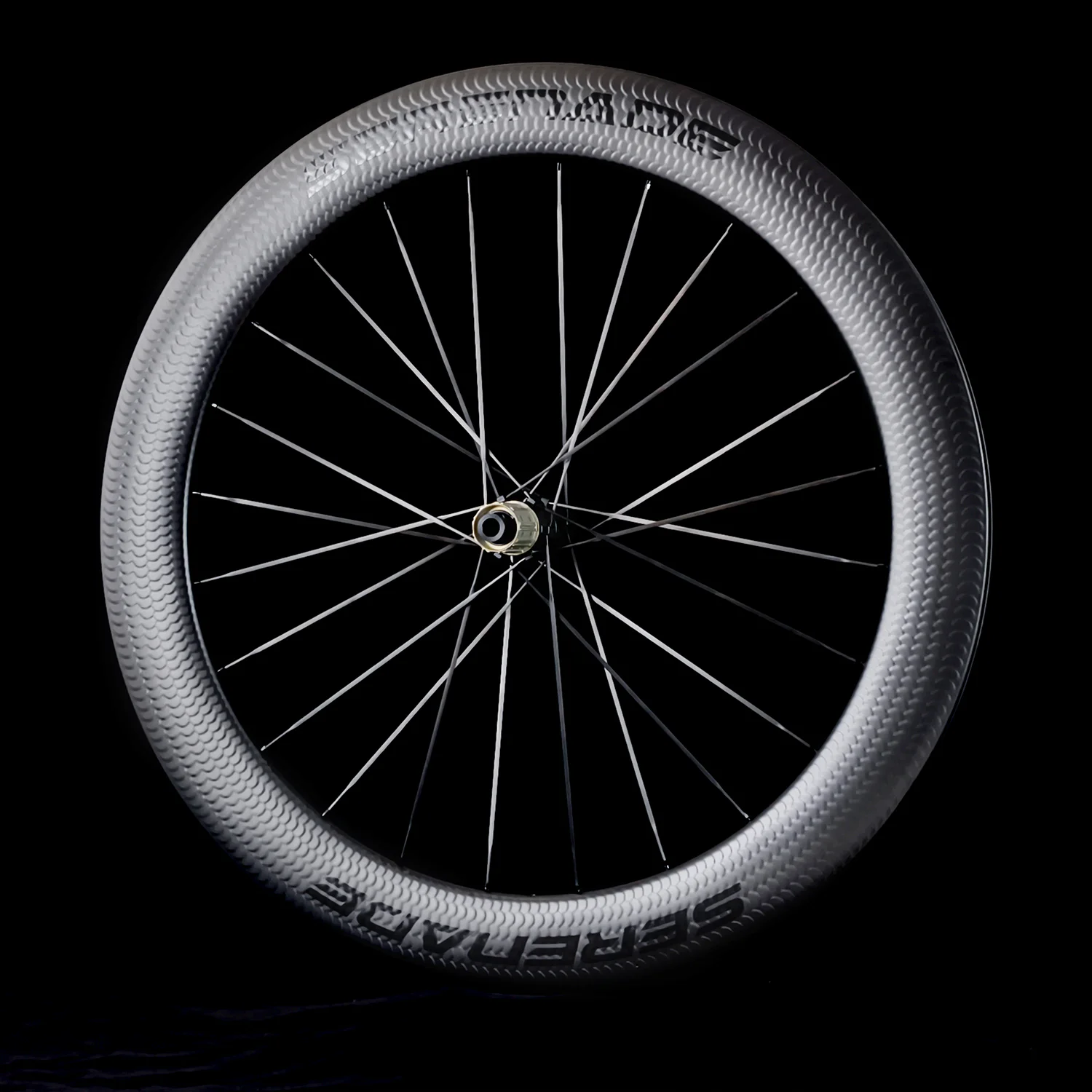 Snakeskin-Surface-65mm-carbon-fiber-wheel
