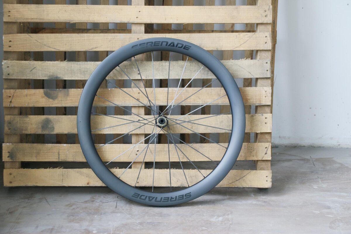 25mm inner ARW wheelset with carbon spokes