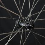 Serenade SR251C carbon spoke front hub