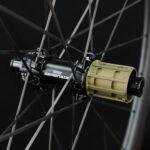 Serenade SR251C carbon spoke rear hub 252g